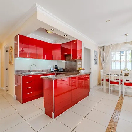 Angel's Poolside Villa Callao Salvaje