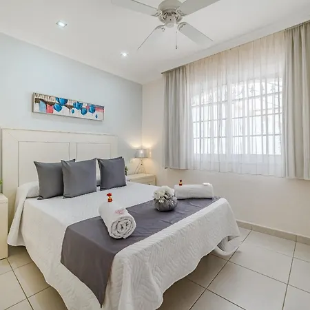 Angel's Poolside Villa *