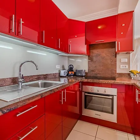 Angel's Poolside Villa *